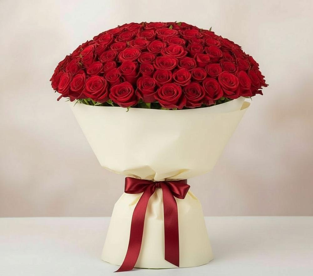 Букет 101 Красная роза Милано в Новоуткинске