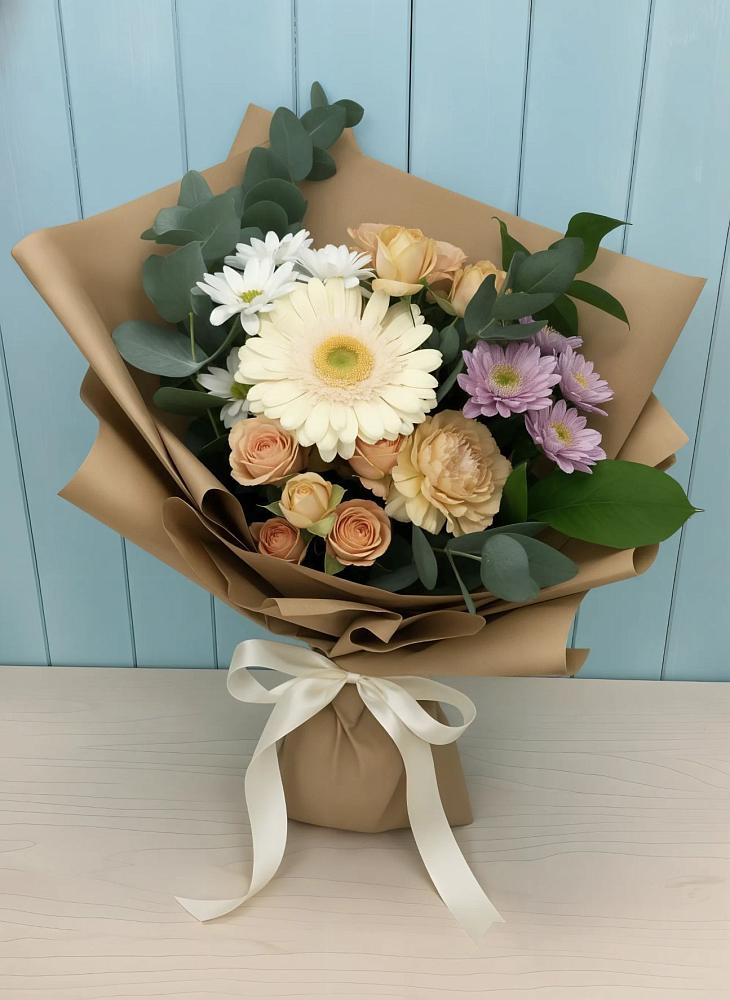 Букет цветов из: Герберы и Хризантемы в Новоуткинске