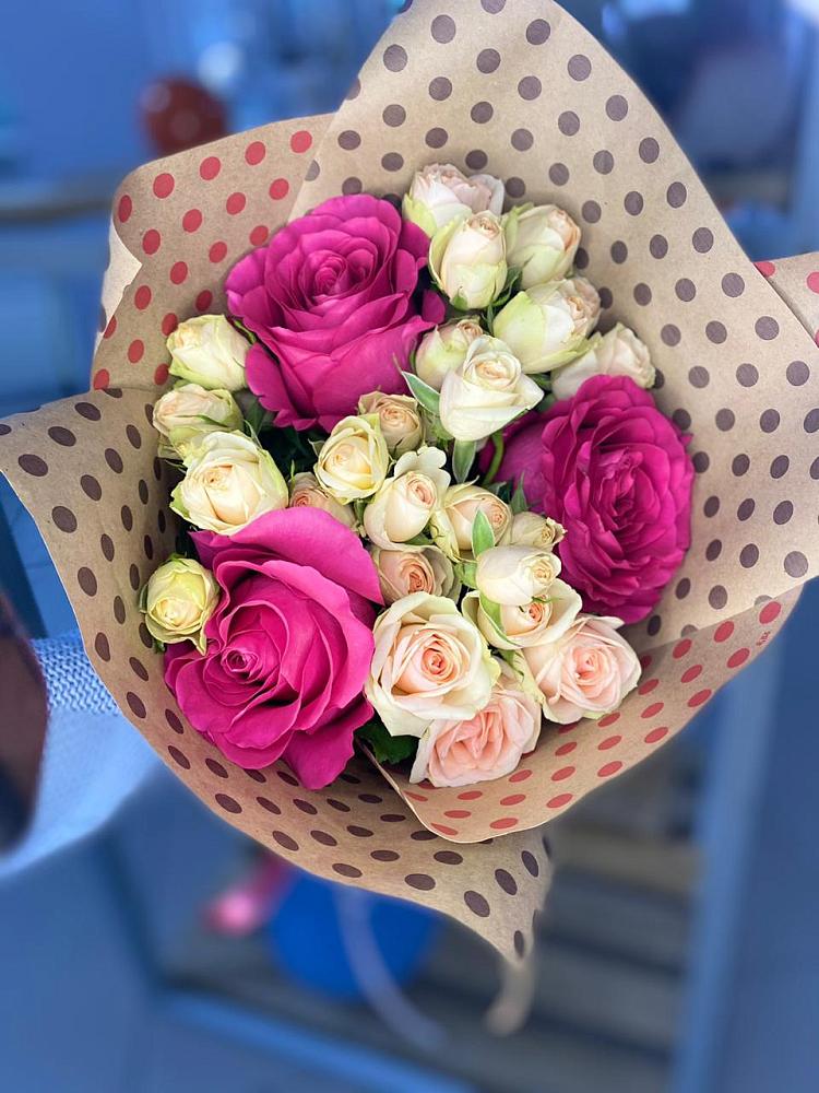 Букет цветов из: Розы в Новоуткинске