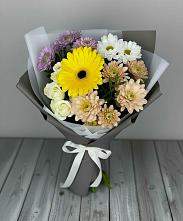 Букет цветов из:  Розы, Герберы и Хризантемы #REPLACE_PRED# Новоуткинске