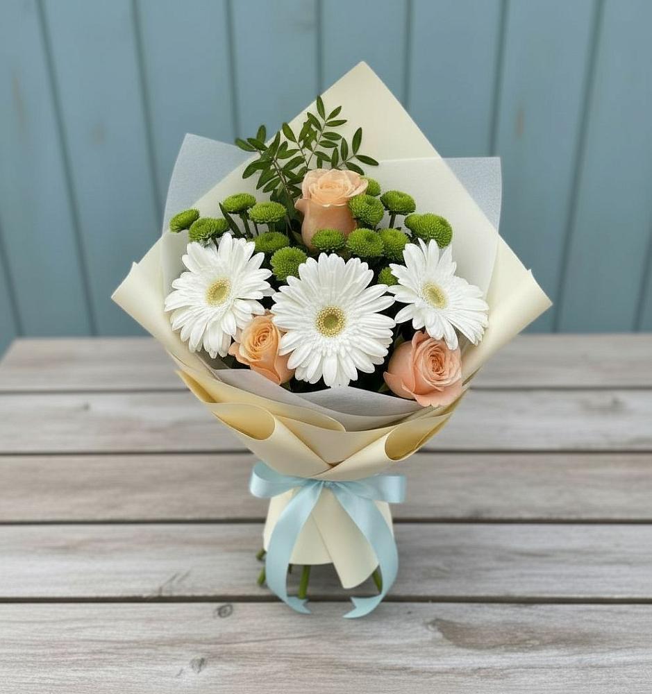 Букет цветов из: Герберы, Розы и Хризантемы в Новоуткинске