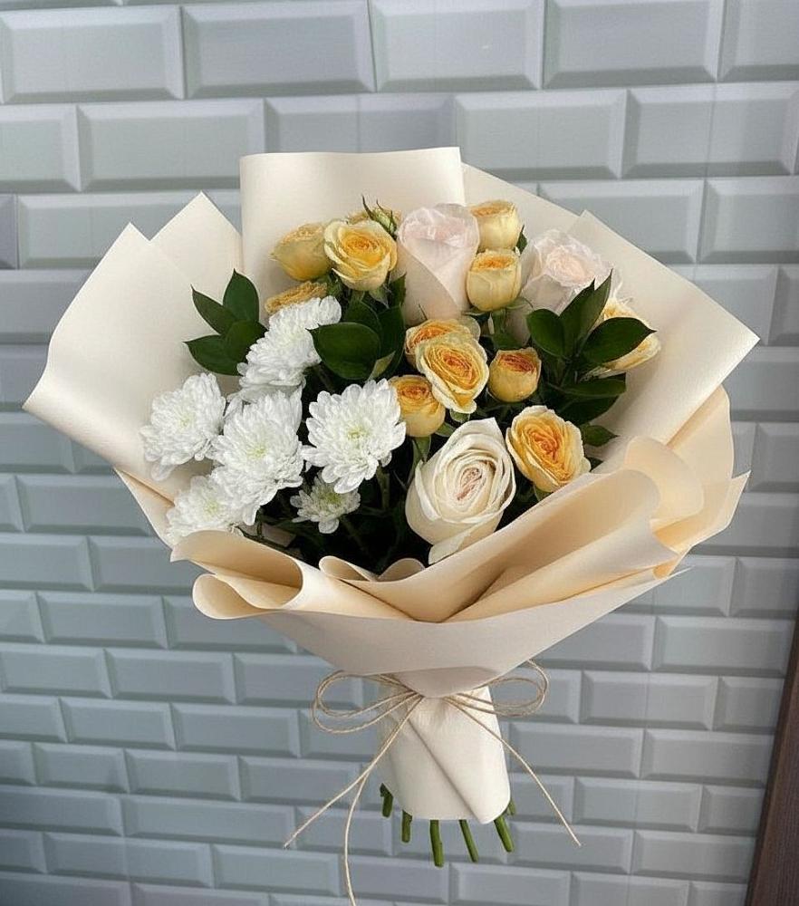 Букет цветов из: Розы и Хризантемы в Новоуткинске