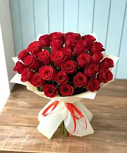 Букет 29 Красных роз в Новоуткинске