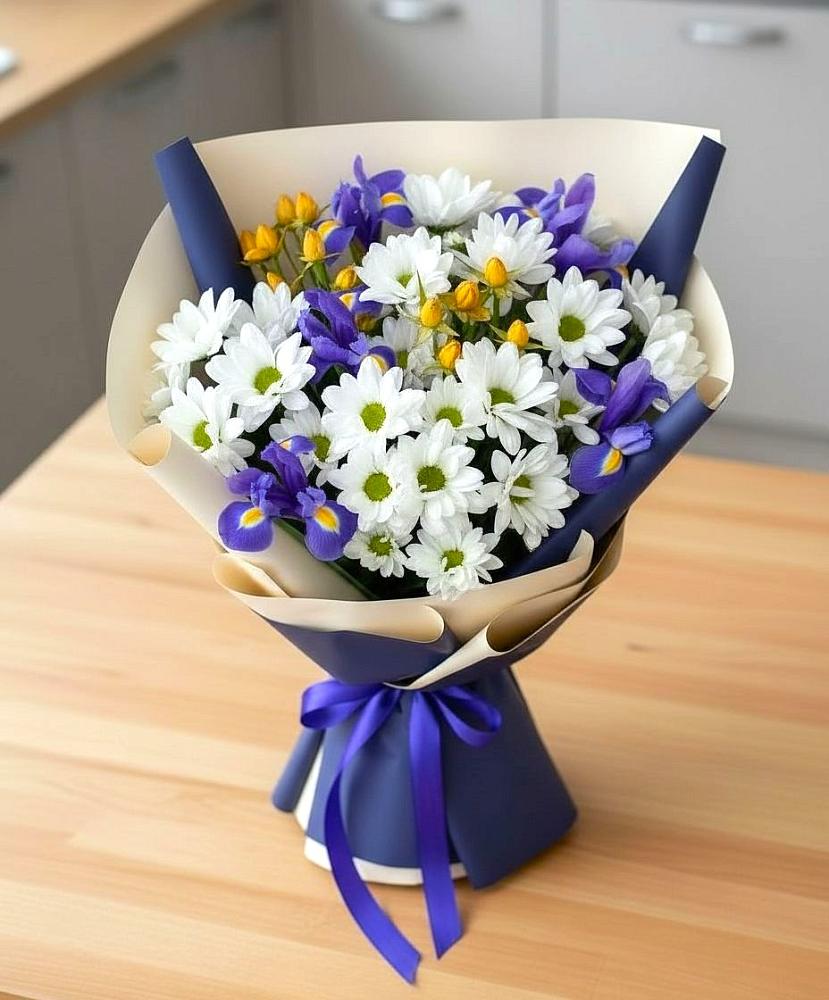 Букет цветов из: Розы, Ирисы и Хризантемы в Новоуткинске