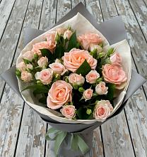 Букет цветов из:  Розы в Новоуткинске