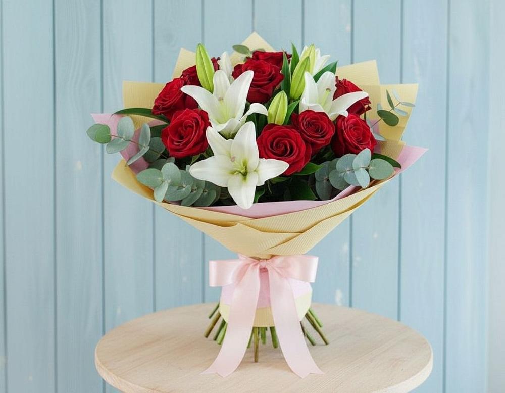 Букет цветов из: Лилии и Розы в Новоуткинске