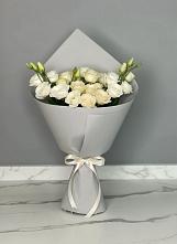 Букет цветов из:  Розы и Лизиантусы #REPLACE_PRED# Новоуткинске